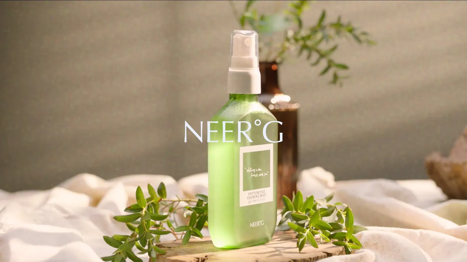 NIEOLJI 브랜드 필름 주요 장면 5